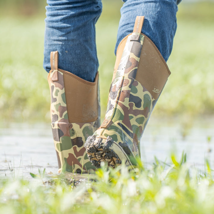 Boys camo muck school boots